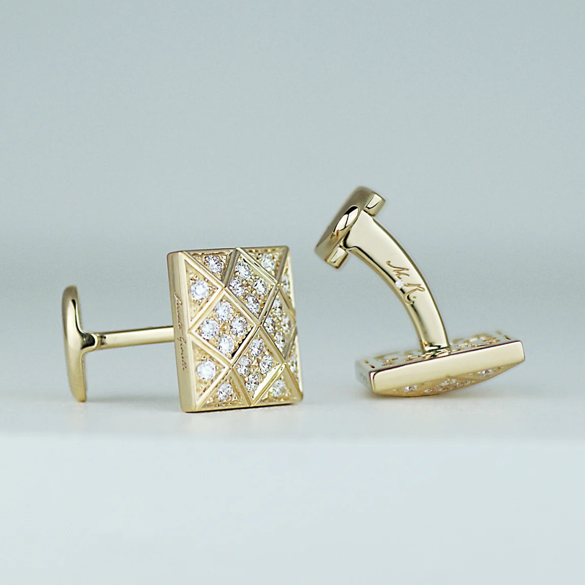 Privato Gioielli l IV Cufflinks, Gold & Diamonds