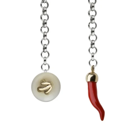 Lapel chain – golden zampa di gallina and coral