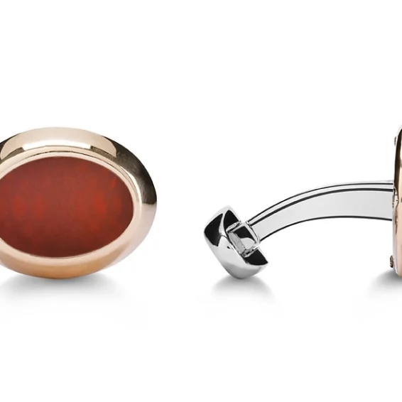 Oval cufflinks – Gold and carnelian