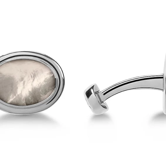 Oval frame cufflinks – silver and mother of pearl